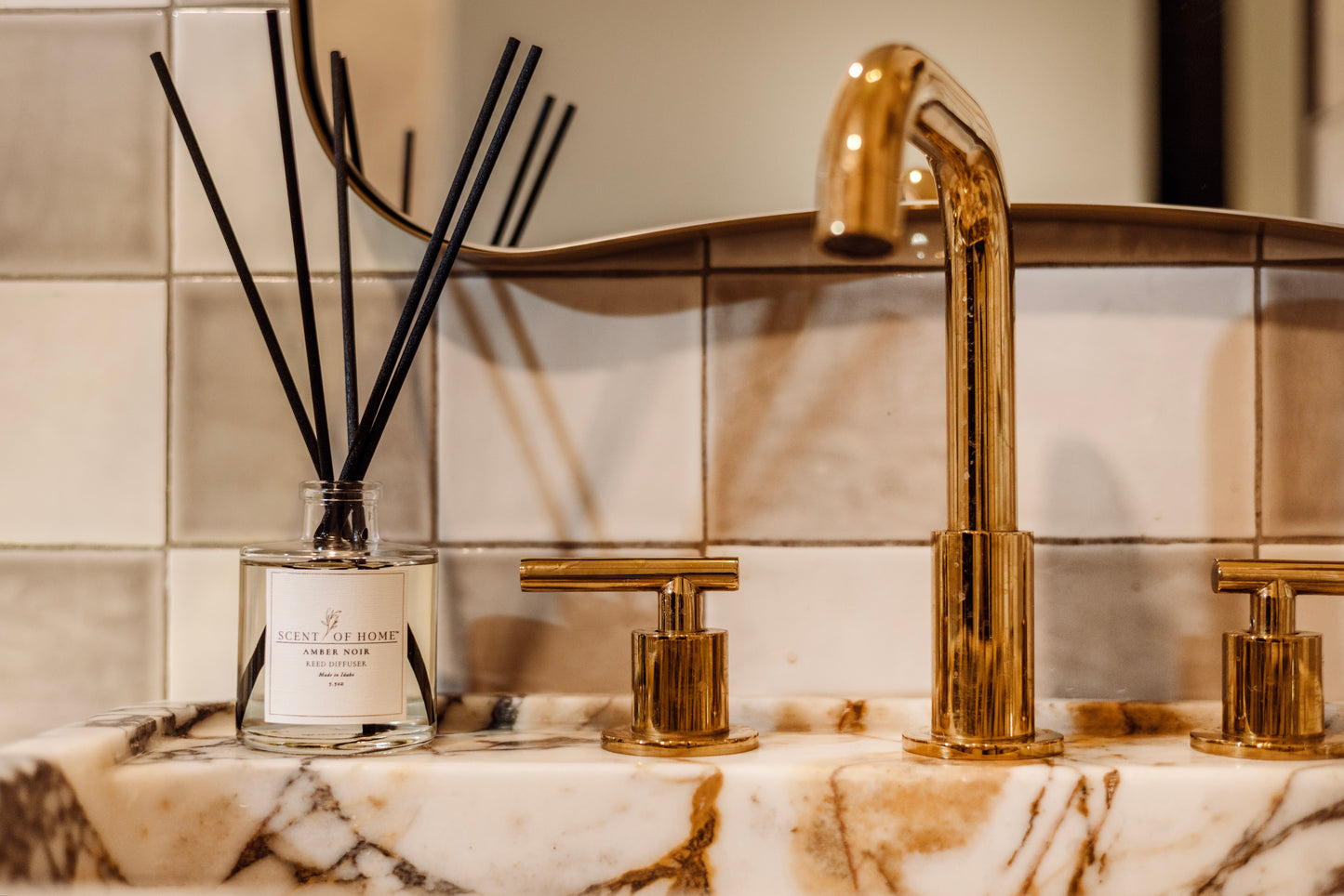 Amber Noir | Reed Diffuser